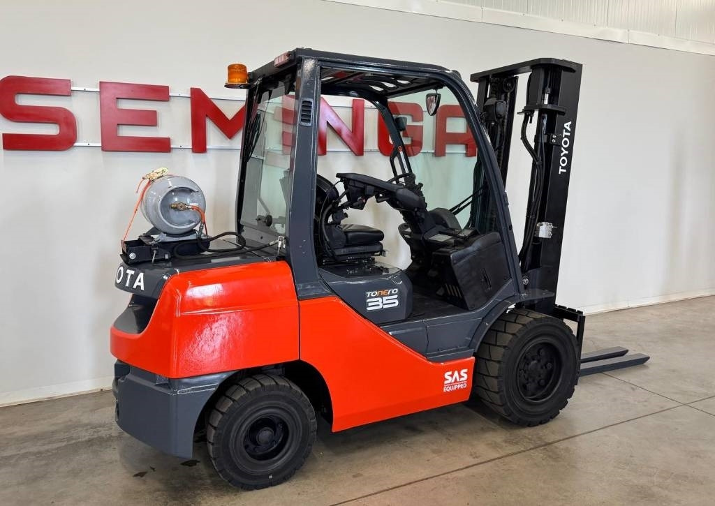 Toyota 10852 02-8FGJF35 - Carrello elevatore a gas: foto 3 Toyota 10852 02-8FGJF35 - Carrello elevatore a gas: foto 3