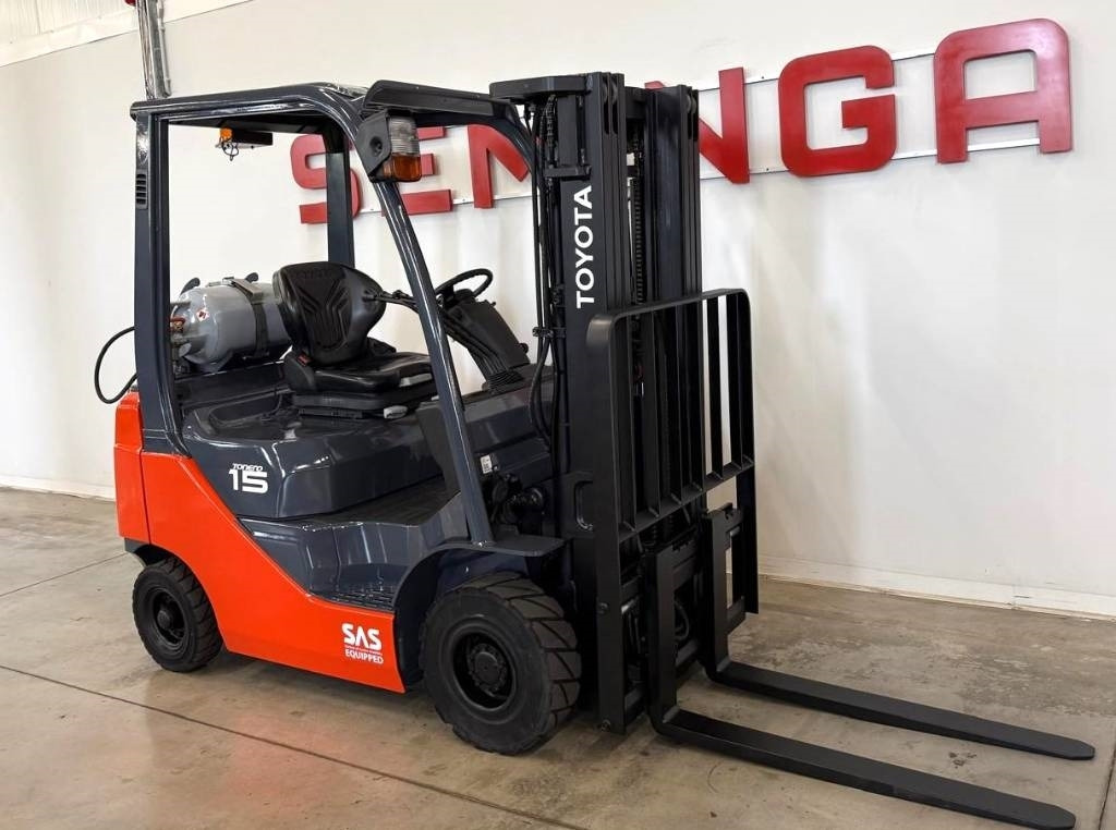 Toyota 10989 - 02-8FGF15 - Carrello elevatore a gas: foto 1 Toyota 10989 - 02-8FGF15 - Carrello elevatore a gas: foto 1