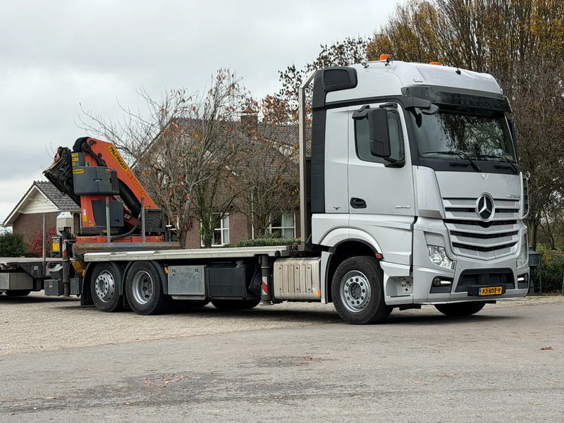 Mercedes-Benz Actros 2640 PALFINGER 34TM CRANE/GRUE!!RADIO REMOTE!!EURO6!! - Camion con gru: foto 2 Mercedes-Benz Actros 2640 PALFINGER 34TM CRANE/GRUE!!RADIO REMOTE!!EURO6!! - Camion con gru: foto 2