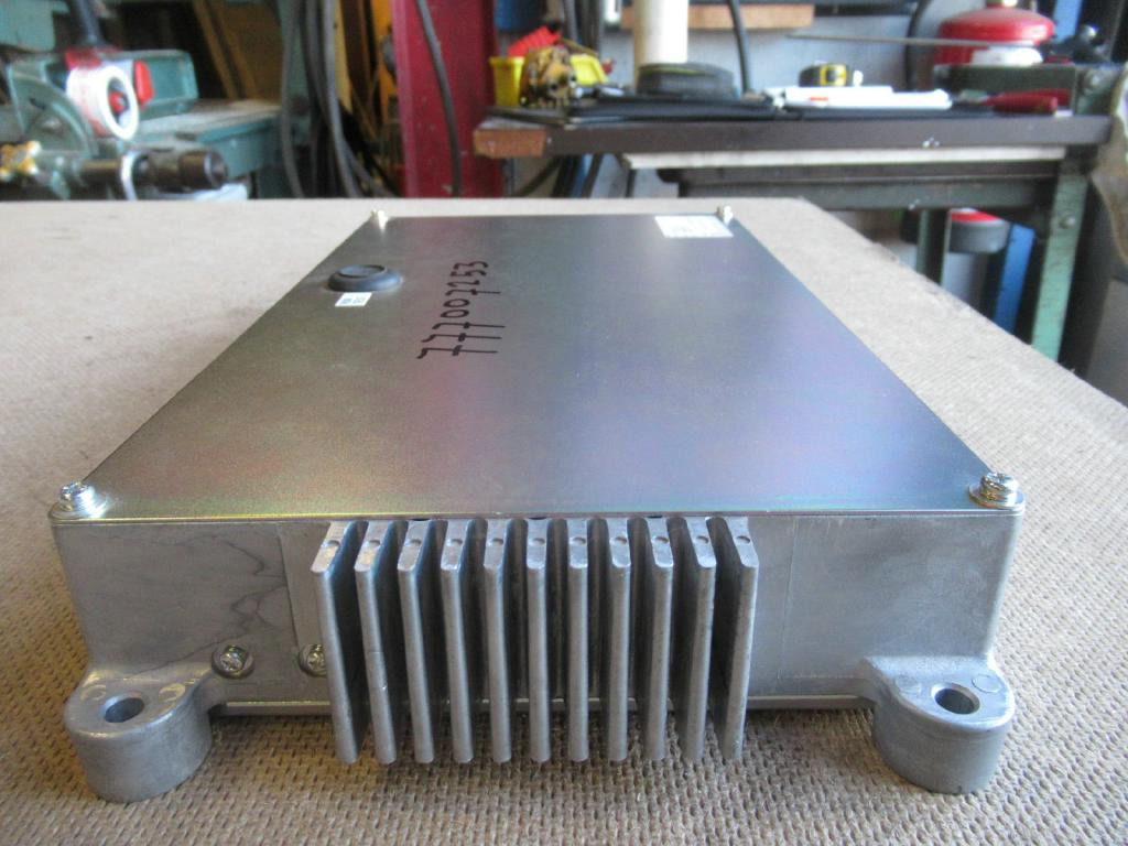 CNH YN22E00015F3 - ECU per Macchina da cantiere: foto 2 CNH YN22E00015F3 - ECU per Macchina da cantiere: foto 2