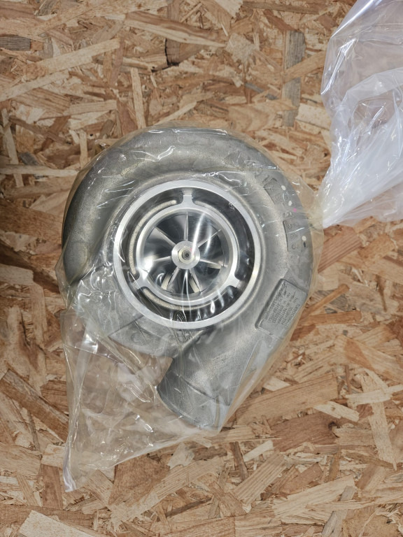Case 84593946R - 84593946 - Turbocompressore per Macchina da cantiere: foto 3 Case 84593946R - 84593946 - Turbocompressore per Macchina da cantiere: foto 3