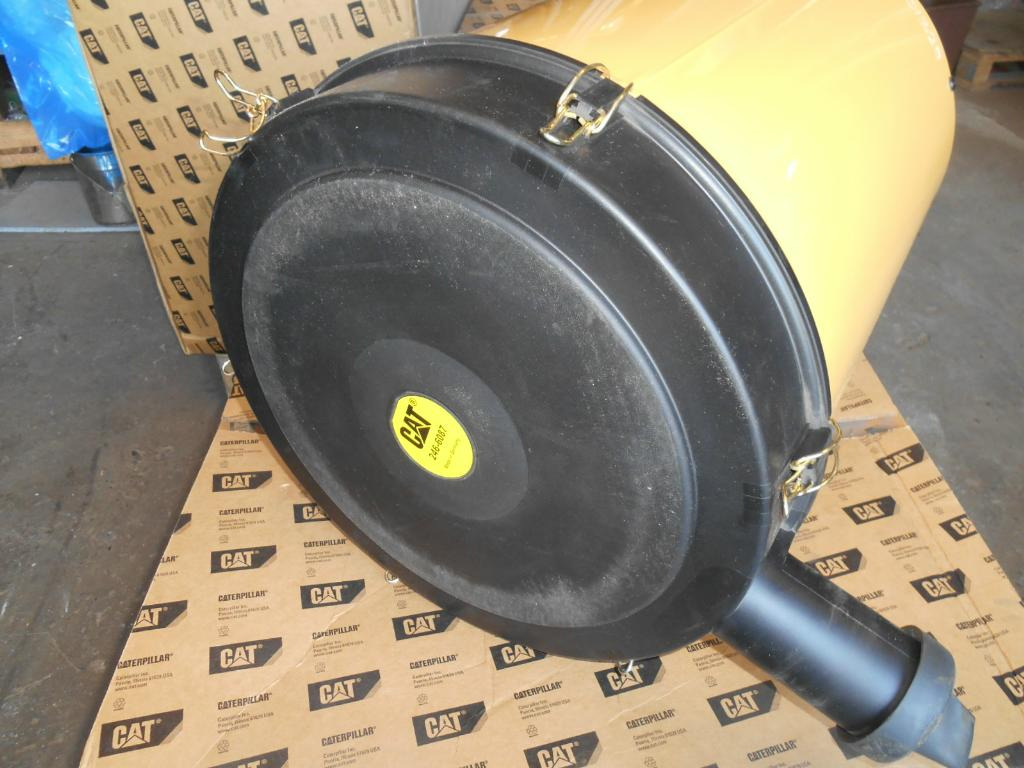 Caterpillar 2466087 - Filtro aria per Macchina da cantiere: foto 4 Caterpillar 2466087 - Filtro aria per Macchina da cantiere: foto 4