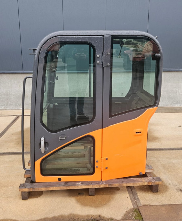 Doosan 220101-00070 - 220101-00070 - Cabina per Macchina da cantiere: foto 1 Doosan 220101-00070 - 220101-00070 - Cabina per Macchina da cantiere: foto 1