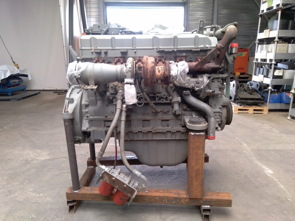 Hitachi 4644223 - 4687458 - Motore per Macchina da cantiere: foto 3 Hitachi 4644223 - 4687458 - Motore per Macchina da cantiere: foto 3