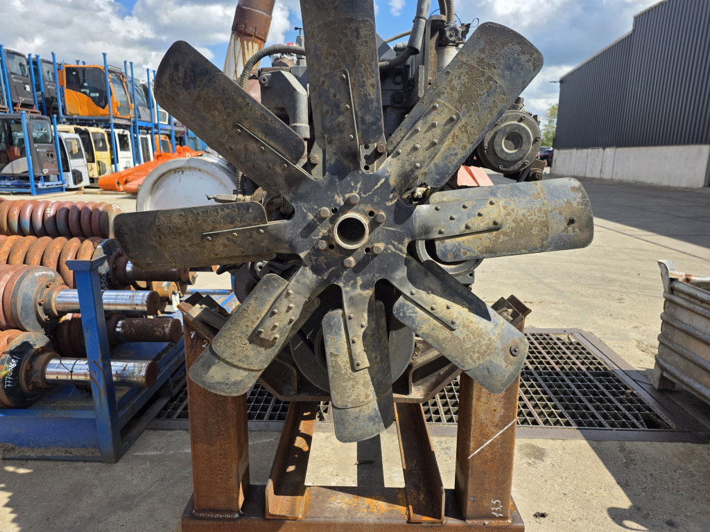 Hitachi N14C - Motore per Macchina da cantiere: foto 4 Hitachi N14C - Motore per Macchina da cantiere: foto 4