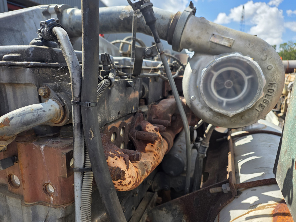 Hitachi N14C - Motore per Macchina da cantiere: foto 1 Hitachi N14C - Motore per Macchina da cantiere: foto 1