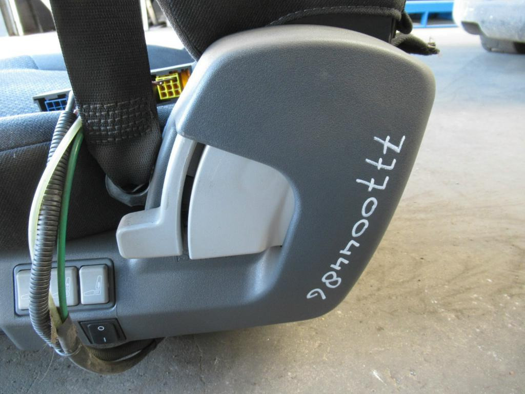 O&K - Sedile per Macchina da cantiere: foto 2 O&K - Sedile per Macchina da cantiere: foto 2