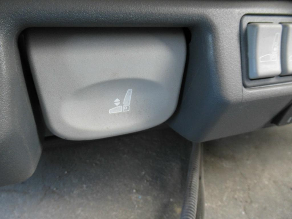 O&K - Sedile per Macchina da cantiere: foto 5 O&K - Sedile per Macchina da cantiere: foto 5