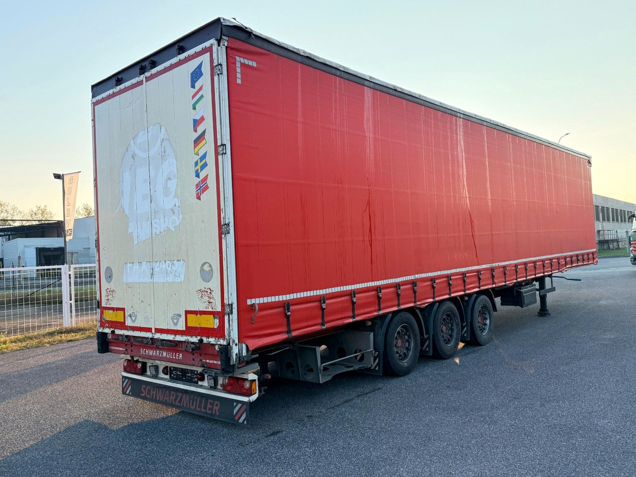 Schwarzmüller S 1 / J - Semirimorchio centinato: foto 4 Schwarzmüller S 1 / J - Semirimorchio centinato: foto 4