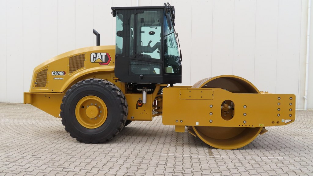 Caterpillar CS 74 B - Rullo compattatore/ Rullo compressore: foto 1 Caterpillar CS 74 B - Rullo compattatore/ Rullo compressore: foto 1