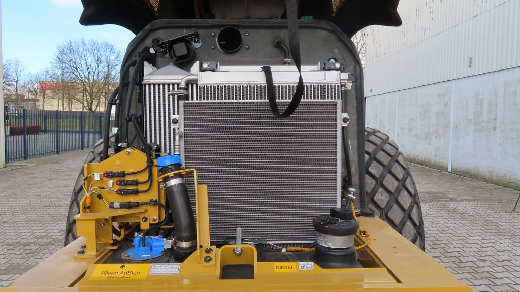 Rullo compattatore/ Rullo compressore Caterpillar CS66B: foto 10 Rullo compattatore/ Rullo compressore Caterpillar CS66B: foto 10