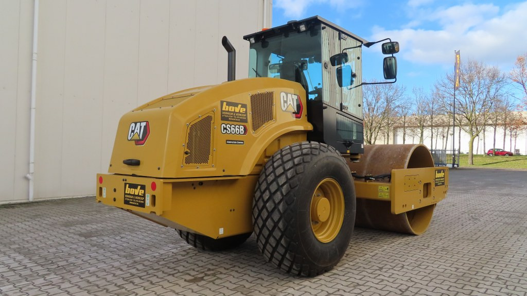 Caterpillar CS66B - Rullo compattatore/ Rullo compressore: foto 2 Caterpillar CS66B - Rullo compattatore/ Rullo compressore: foto 2