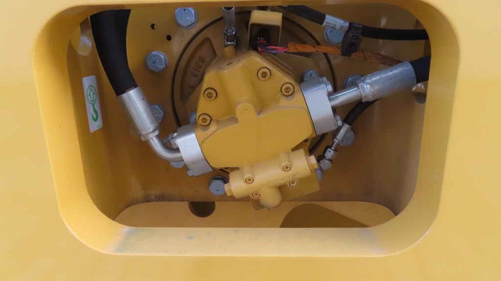 Rullo compattatore/ Rullo compressore Caterpillar CS66B: foto 15 Rullo compattatore/ Rullo compressore Caterpillar CS66B: foto 15