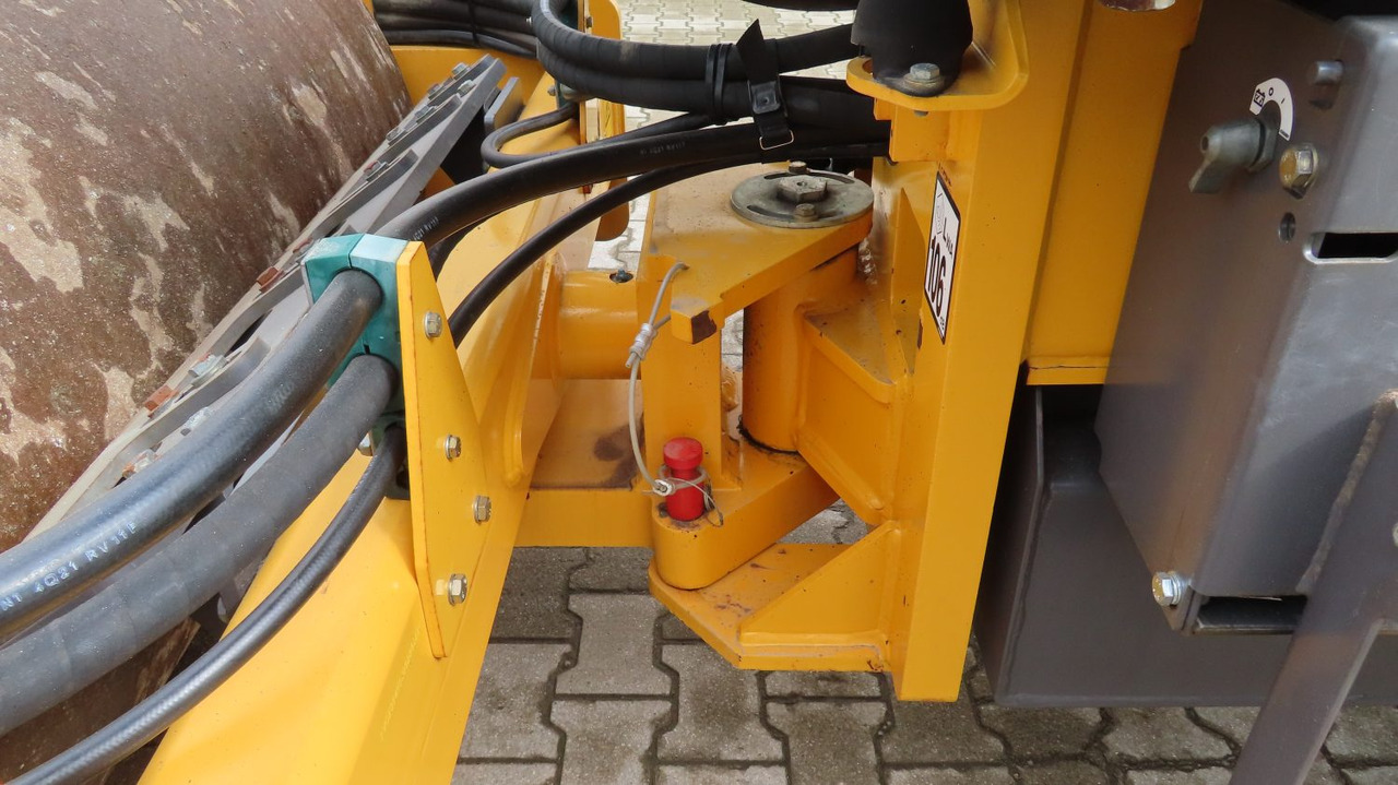 Rullo compattatore/ Rullo compressore Volvo SD 45 B: foto 14
