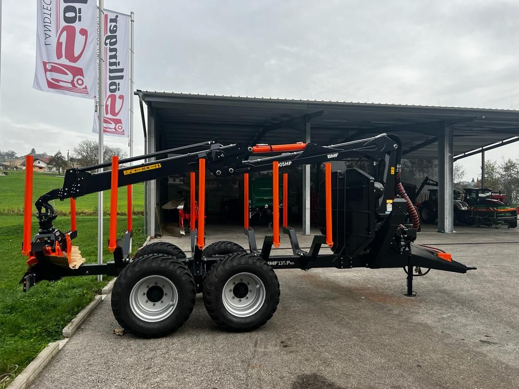 BMF BMF 13T1 PRO mit BMF 905 HP Kran - Rimorchio forestale: foto 2 BMF BMF 13T1 PRO mit BMF 905 HP Kran - Rimorchio forestale: foto 2