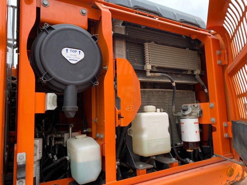 Doosan DX160 - Escavatore gommato: foto 4 Doosan DX160 - Escavatore gommato: foto 4