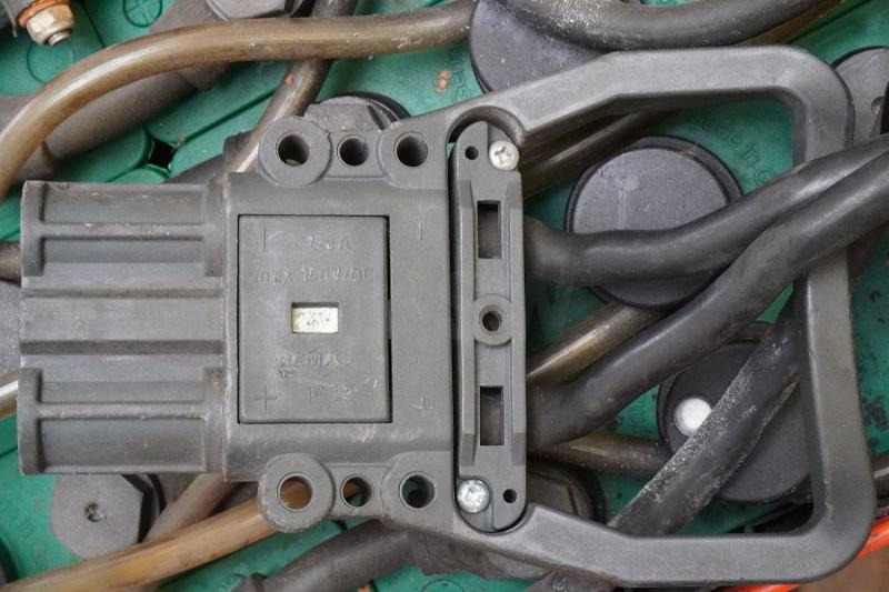 GRUMA 24 Volt 2 PzS 250 Ah - Batteria: foto 4 GRUMA 24 Volt 2 PzS 250 Ah - Batteria: foto 4