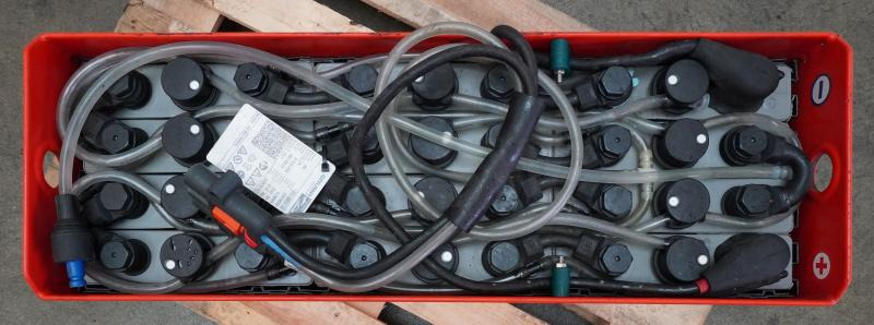 GRUMA 24 Volt 2 PzS 250 Ah - Batteria: foto 3 GRUMA 24 Volt 2 PzS 250 Ah - Batteria: foto 3