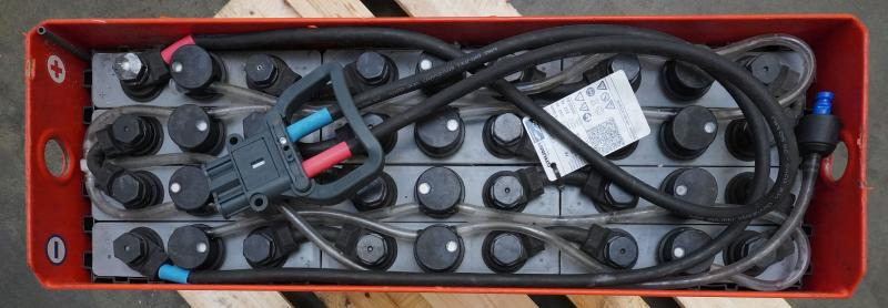 GRUMA 24 Volt 2 PzS 250 Ah - Batteria: foto 3 GRUMA 24 Volt 2 PzS 250 Ah - Batteria: foto 3