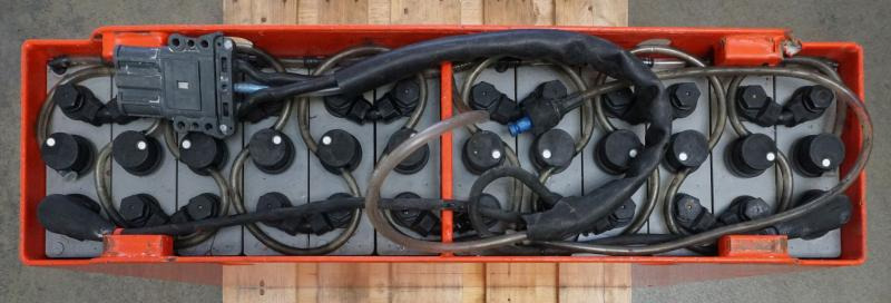 GRUMA 24 Volt 3 PzS 375 Ah - Batteria: foto 3 GRUMA 24 Volt 3 PzS 375 Ah - Batteria: foto 3