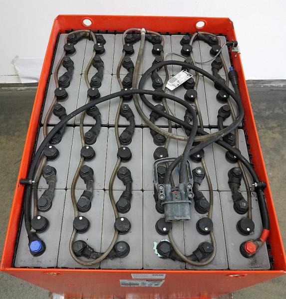 GRUMA 48 Volt 5 PzS 775 Ah - Batteria: foto 3 GRUMA 48 Volt 5 PzS 775 Ah - Batteria: foto 3