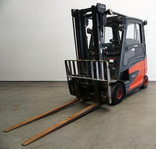 Carrello elevatore elettrico Linde E 25/600 HL 387: foto 1