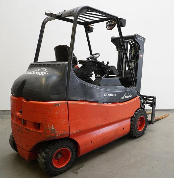 Linde E 30/600 S 336-03 - Carrello elevatore elettrico: foto 2 Linde E 30/600 S 336-03 - Carrello elevatore elettrico: foto 2