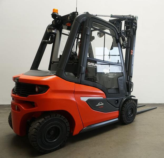 Linde H 25 D 1202 - Carrello elevatore diesel: foto 2 Linde H 25 D 1202 - Carrello elevatore diesel: foto 2