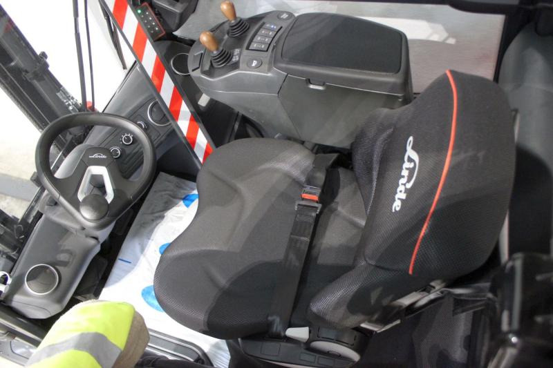 Linde H 30 D 1202 - Carrello elevatore diesel: foto 4 Linde H 30 D 1202 - Carrello elevatore diesel: foto 4