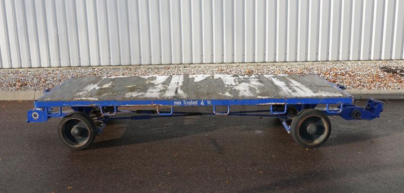 Mafi 1060 / 4t - Rimorchio pianale/ Cassonato: foto 1 Mafi 1060 / 4t - Rimorchio pianale/ Cassonato: foto 1