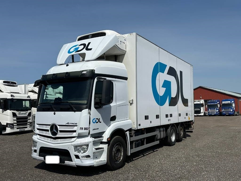 Mercedes-Benz ACTROS 2546 serie 1777 - Autocarro frigorifero: foto 2 Mercedes-Benz ACTROS 2546 serie 1777 - Autocarro frigorifero: foto 2