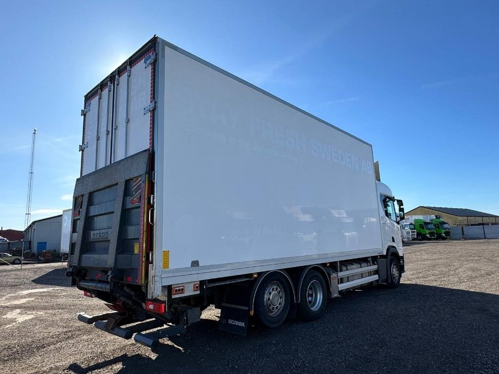 Scania R500B6X2*4NB serie 5087 - Autocarro frigorifero: foto 2 Scania R500B6X2*4NB serie 5087 - Autocarro frigorifero: foto 2