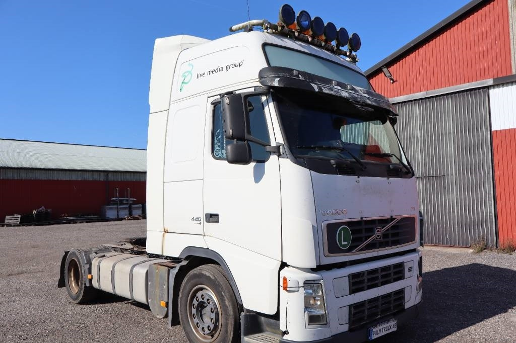 Volvo FH 440 4X2 serie 8147 - Trattore stradale: foto 2 Volvo FH 440 4X2 serie 8147 - Trattore stradale: foto 2