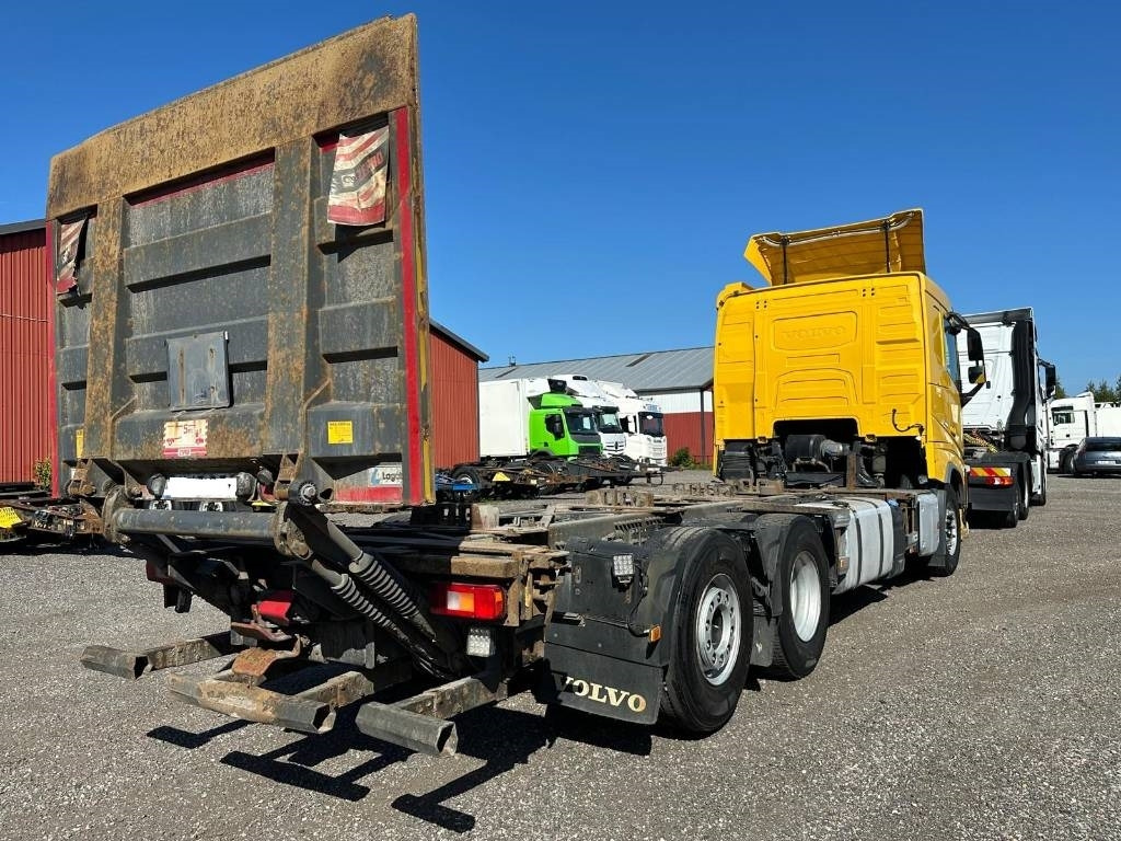 Volvo FH 500 HP serie nr 6887 - Autocarro portacontainer/ Caisse interchangeable: foto 3 Volvo FH 500 HP serie nr 6887 - Autocarro portacontainer/ Caisse interchangeable: foto 3