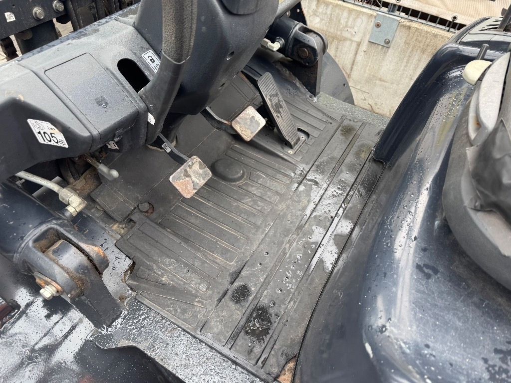 Leasing di Doosan D 40 SC-7  Doosan D 40 SC-7: foto 7