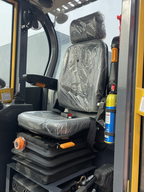 Qingdao Promising CE Telescopic Loader ZL15 - Pala gommata telescopica: foto 4 Qingdao Promising CE Telescopic Loader ZL15 - Pala gommata telescopica: foto 4