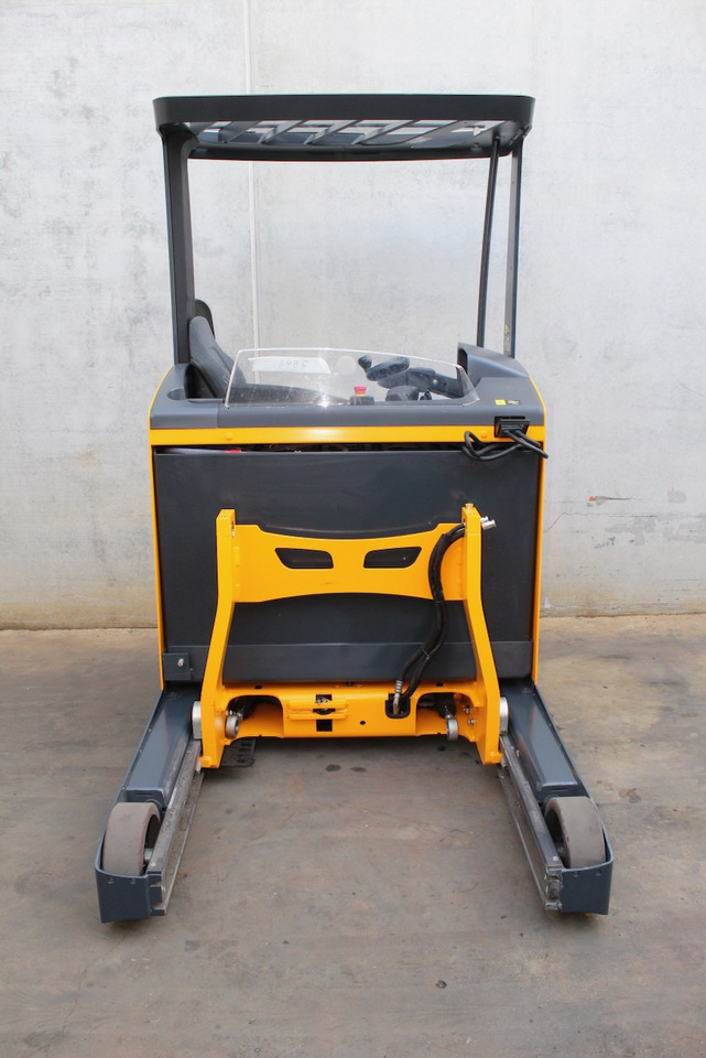 Jungheinrich ETV 214 902 DZ - Carrello retrattile: foto 5 Jungheinrich ETV 214 902 DZ - Carrello retrattile: foto 5