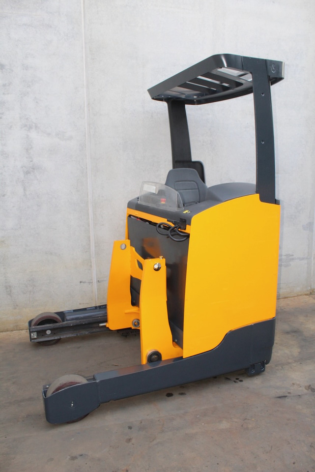 Jungheinrich ETV 214 902 DZ - Carrello retrattile: foto 3 Jungheinrich ETV 214 902 DZ - Carrello retrattile: foto 3