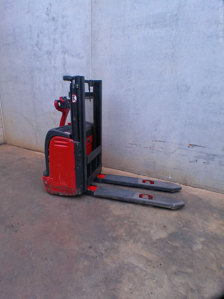 Linde L 10 - Stoccatore: foto 4 Linde L 10 - Stoccatore: foto 4