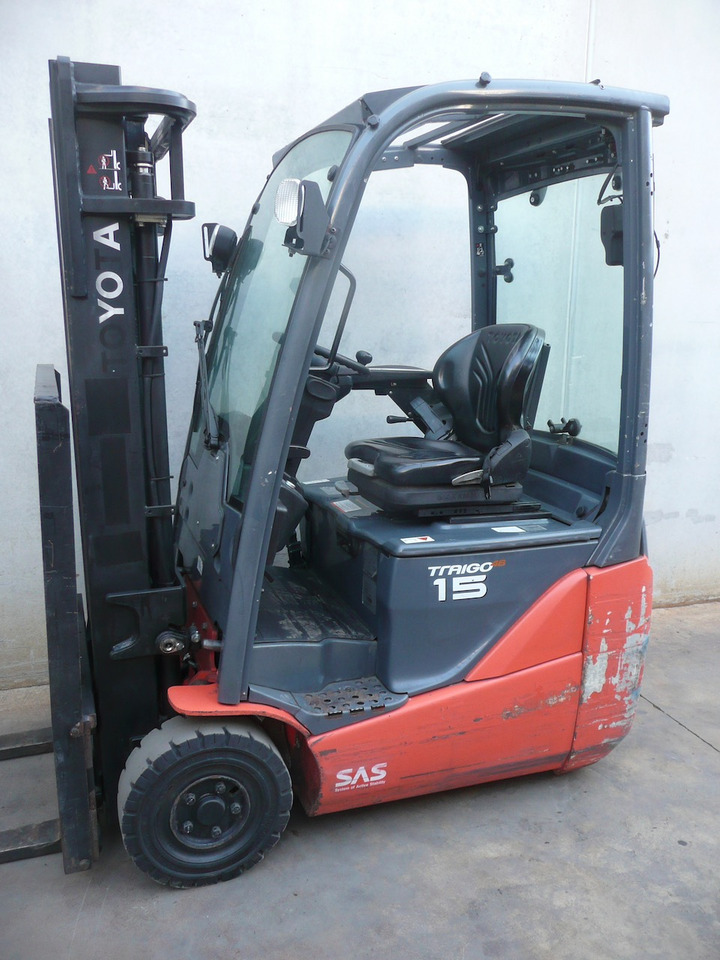 Toyota 8FBE15T - Carrello elevatore elettrico: foto 3 Toyota 8FBE15T - Carrello elevatore elettrico: foto 3
