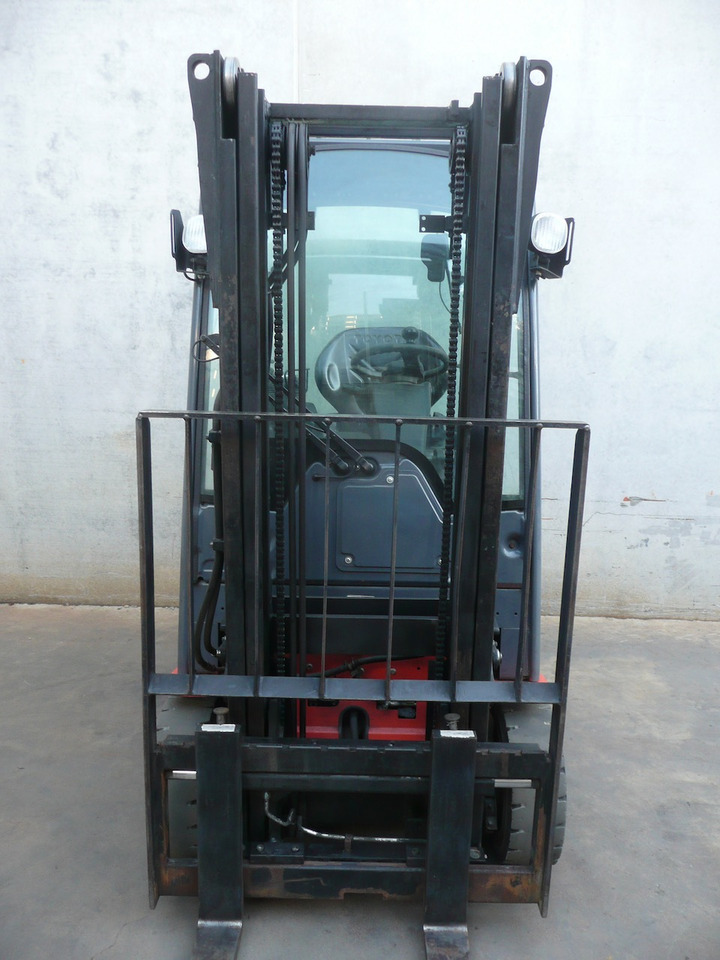 Toyota 8FBE15T - Carrello elevatore elettrico: foto 5 Toyota 8FBE15T - Carrello elevatore elettrico: foto 5