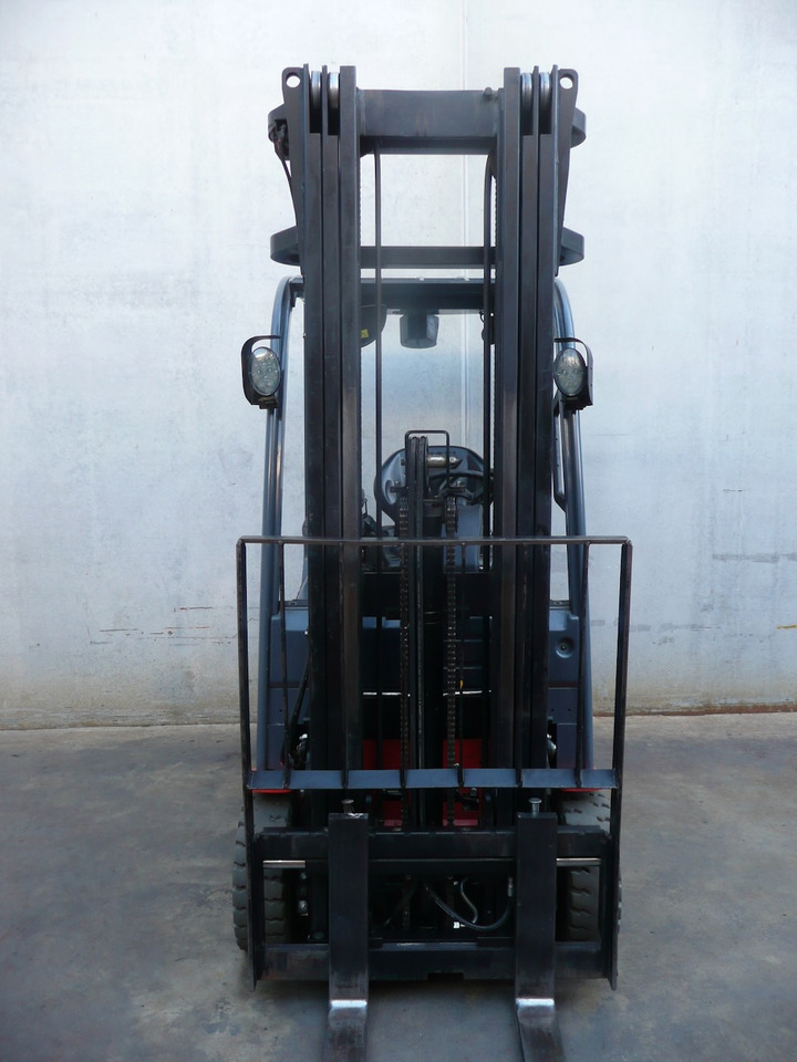 Toyota 8FBE16T - Carrello elevatore elettrico: foto 4 Toyota 8FBE16T - Carrello elevatore elettrico: foto 4