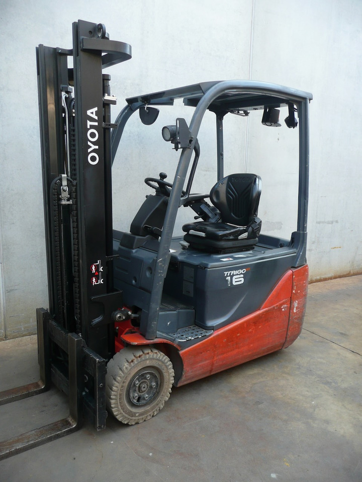 Toyota 8FBE16T - Carrello elevatore elettrico: foto 3 Toyota 8FBE16T - Carrello elevatore elettrico: foto 3