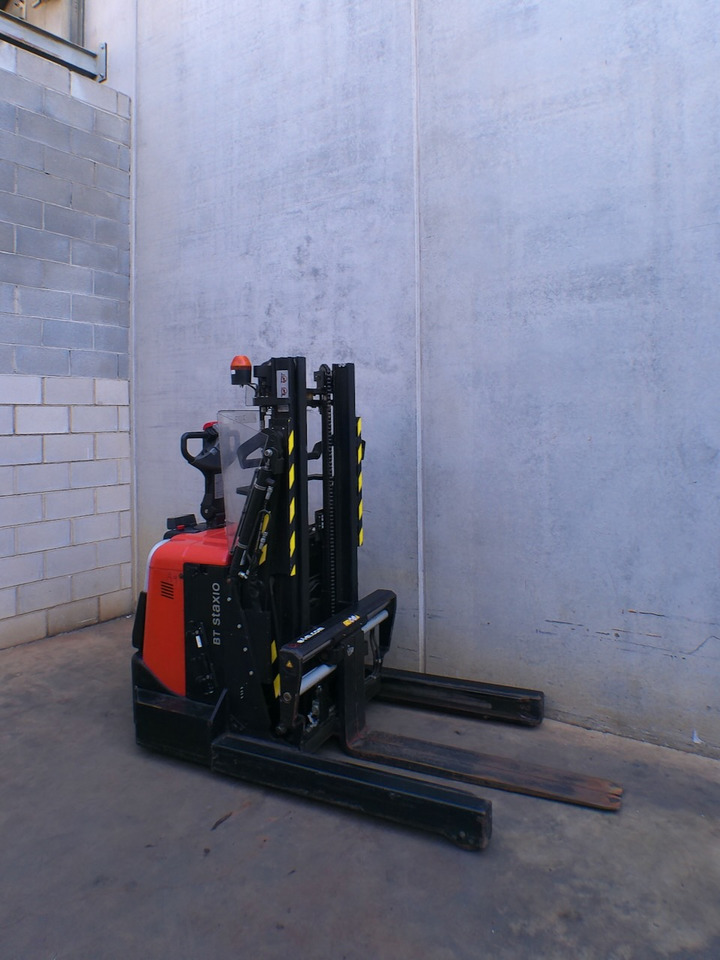 Toyota SPE 120 XR - Stoccatore: foto 4 Toyota SPE 120 XR - Stoccatore: foto 4