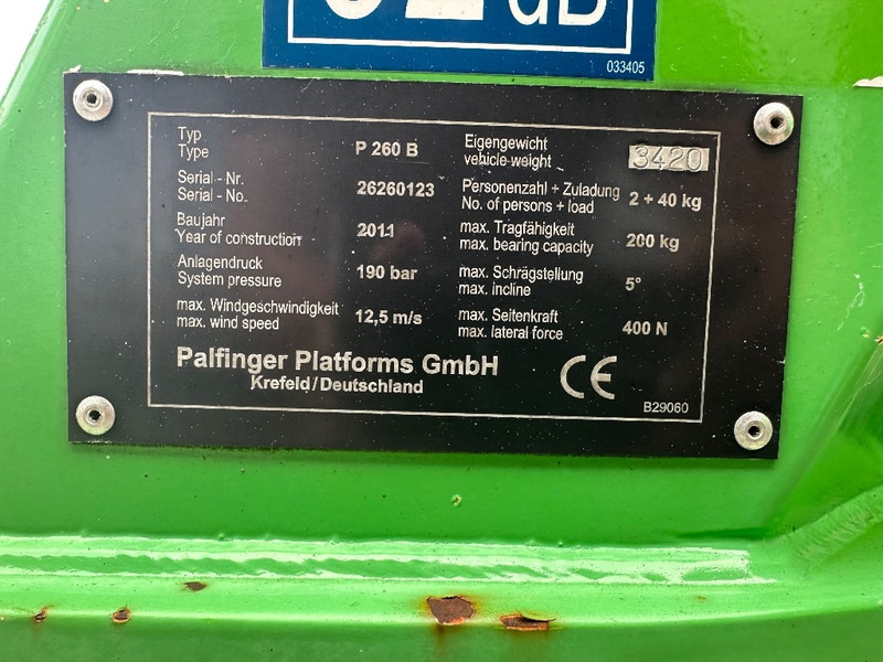 Palfinger P 260 B op Nissan Cabstar - Piattaforma autocarrata: foto 4 Palfinger P 260 B op Nissan Cabstar - Piattaforma autocarrata: foto 4