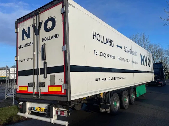 Krone Frigo Double stock carrier vector dubbele verdamper H=270 W=250 cm - Semirimorchio cella isotermica: foto 4 Krone Frigo Double stock carrier vector dubbele verdamper H=270 W=250 cm - Semirimorchio cella isotermica: foto 4