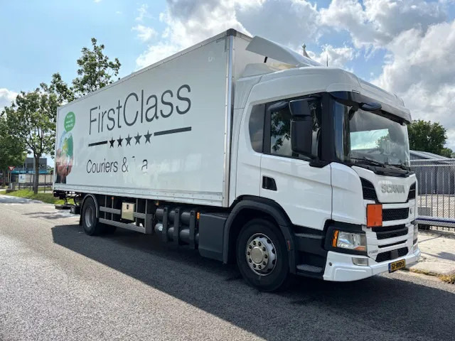 Scania P280 Closed box taillift 2000 kg Fuel CNG ADR 2 units in stock - Autocarro furgonato: foto 1 Scania P280 Closed box taillift 2000 kg Fuel CNG ADR 2 units in stock - Autocarro furgonato: foto 1