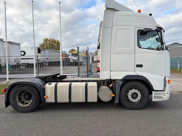 Volvo FH 12.420 E3 4x2T Globetrotter 720.000km!! Analog tacho MOT 06-2026 Tipper - WF hydr. - Trattore stradale: foto 4 Volvo FH 12.420 E3 4x2T Globetrotter 720.000km!! Analog tacho MOT 06-2026 Tipper - WF hydr. - Trattore stradale: foto 4