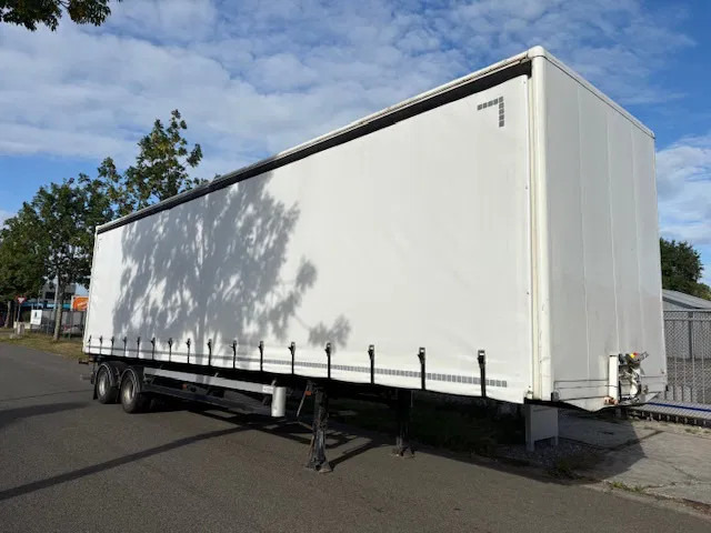 Verem 2 axle trailer combi Closed Box and curtain slider MOT 01-2026 - Semirimorchio furgonato: foto 1 Verem 2 axle trailer combi Closed Box and curtain slider MOT 01-2026 - Semirimorchio furgonato: foto 1