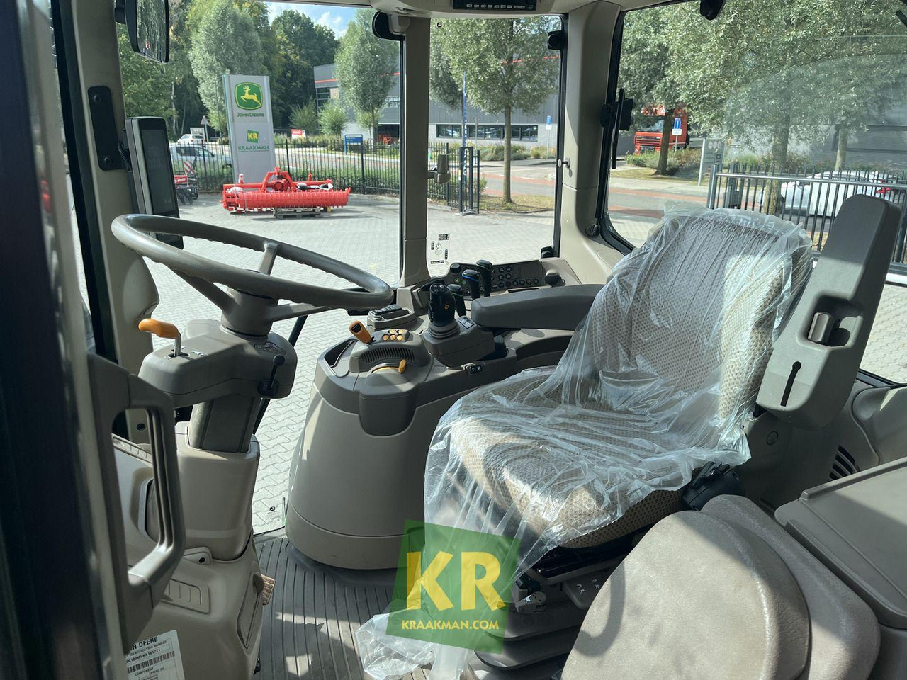Trattore 6100M John Deere: foto 13 Trattore 6100M John Deere: foto 13
